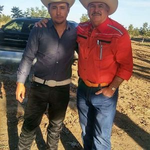 Meet your Posher, Islas ayon